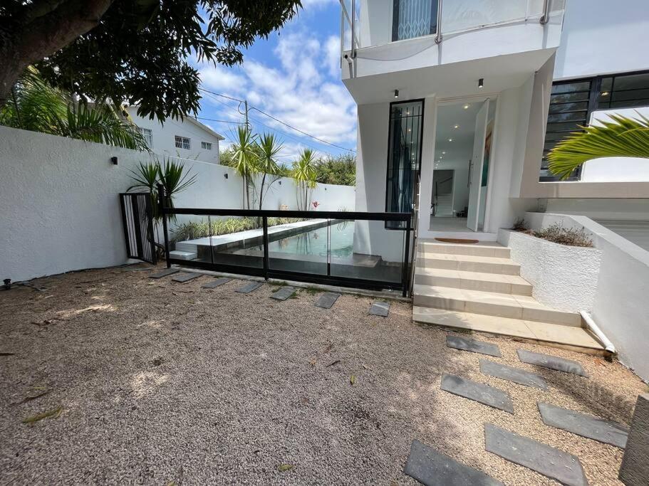 Villa Moderne A ทรู โอซ์ บิชส์ ภายนอก รูปภาพ