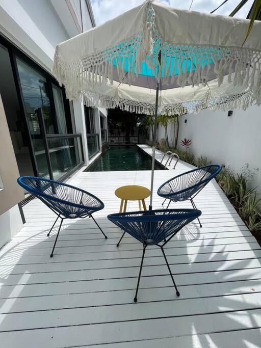 Villa Moderne A ทรู โอซ์ บิชส์ ภายนอก รูปภาพ